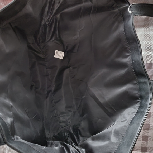 EUC LE Victoria Secret Large Tote Red with Studded Tassels - Picture 3 of 8